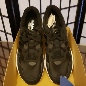 Adidas yung-96 size 11
